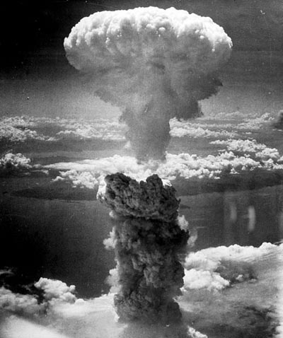 /media/img/articles/2014/hiroshima/Nagasakibomb_400px.jpg